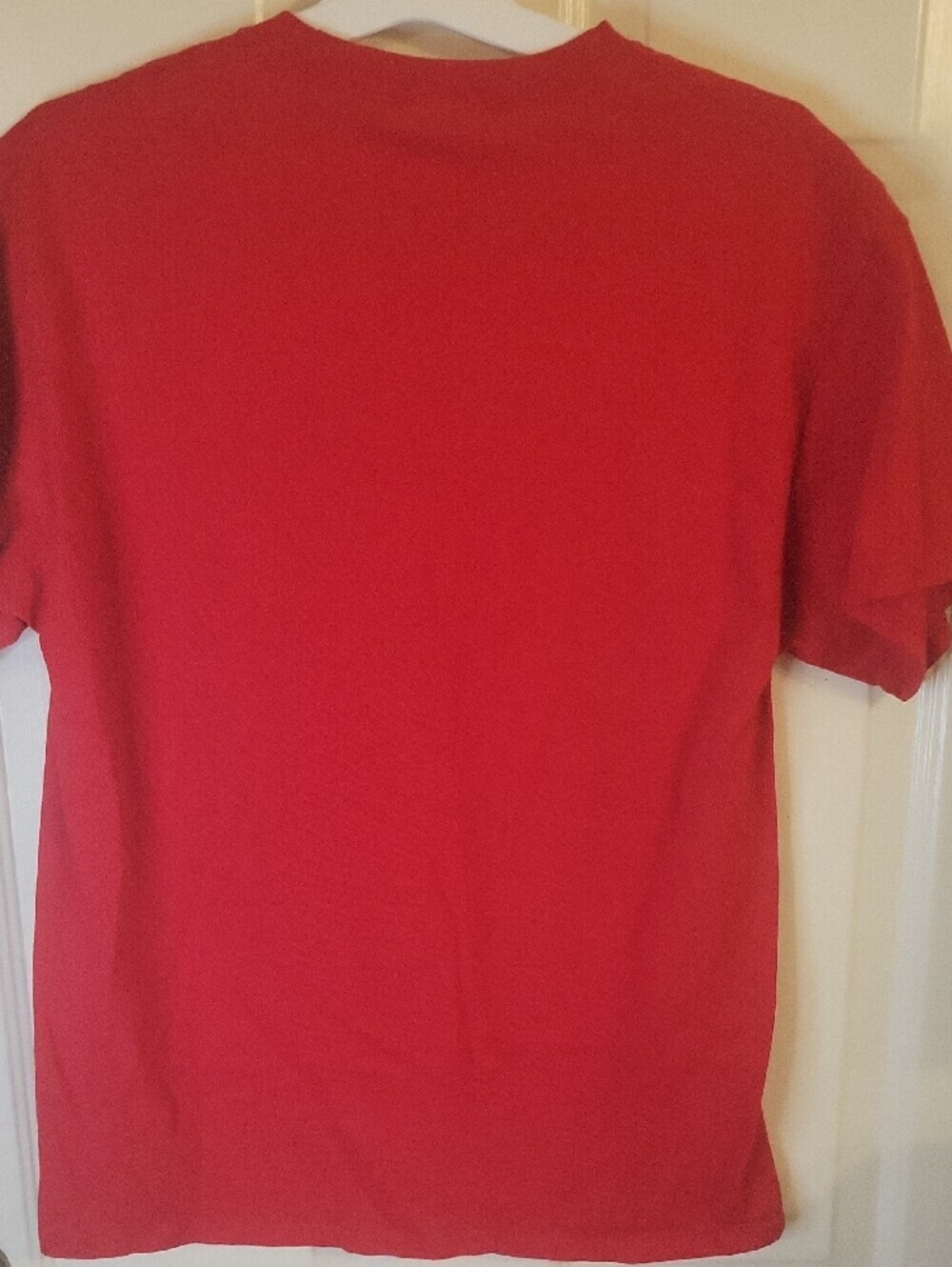MLB Philadelphia Phillies Red Graphic 'We Own The East' Tee - Picture 4 of 7